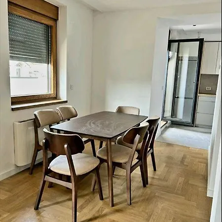 Dorcol Lux 170 M2 Belgrade